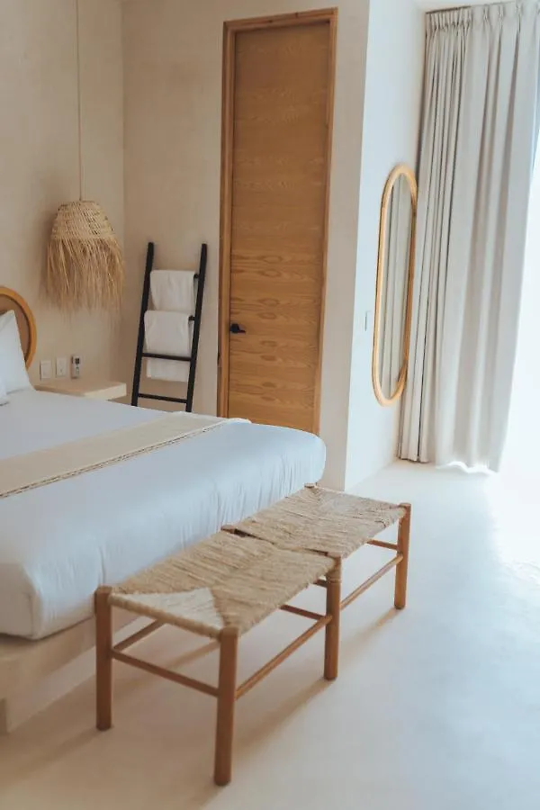 Casa Peregrino Holbox Hotel
